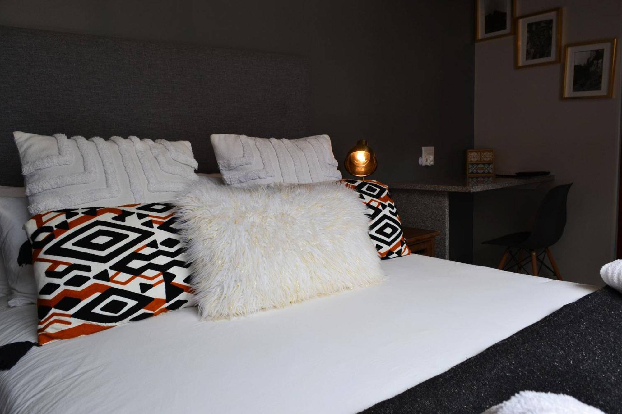 Hotel Sleep@84 à Dullstroom Extérieur photo